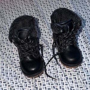 Toddler Black Lace-Up Boots with Fur Lining
